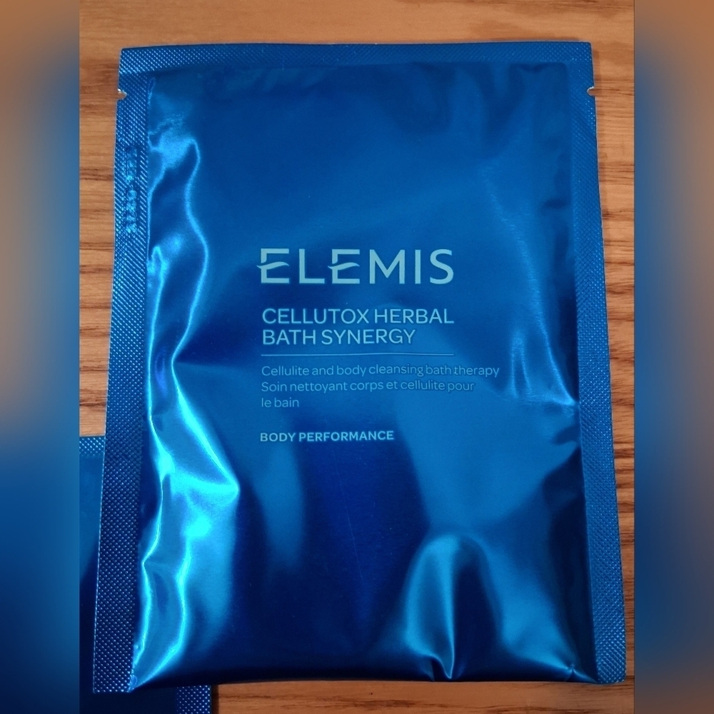 NIP Lot Of 9 Elemis Cellutox Herbal Bath Synergy Anti-Cellulite Packets 1oz Each - Picture 2 of 3